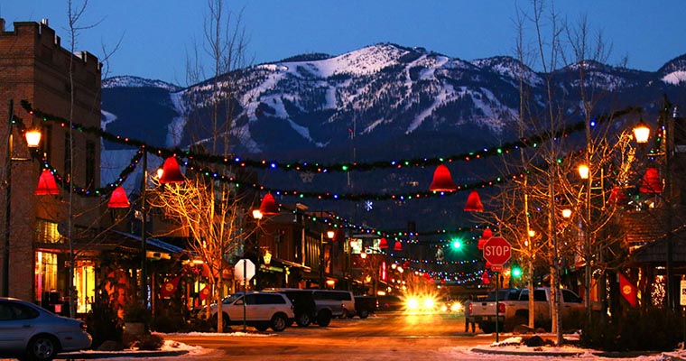 Nighttime view of the street during Flathead Lake Christmas Festival in Whitefish